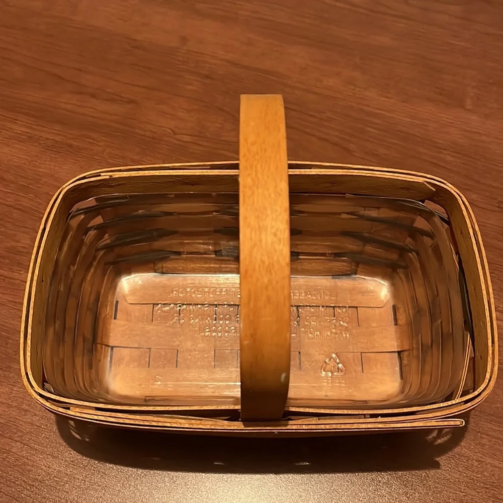 Vintage Longaberger 1994 basket with protector